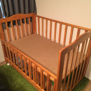 ベビーベッド　KATOJIの画像
