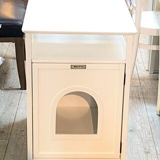 SIMPLY パイン無垢材 キャットパレス キャットラック ホワイト トイレ カバー トイレBOX 白 ネコ シンプリー おしゃれ★買取帝国 志木店の画像