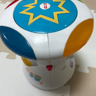 フィッシャープライス　光る太鼓のおもちゃ