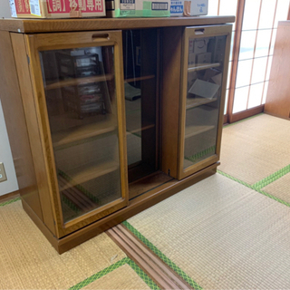 大容量本棚　前列スライド式　ガラス戸付き　二段造り