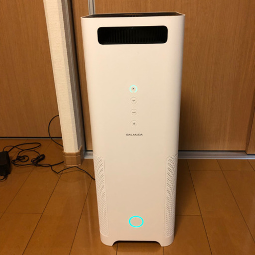 バルミューダの空気清浄機　EJT-1000-WK