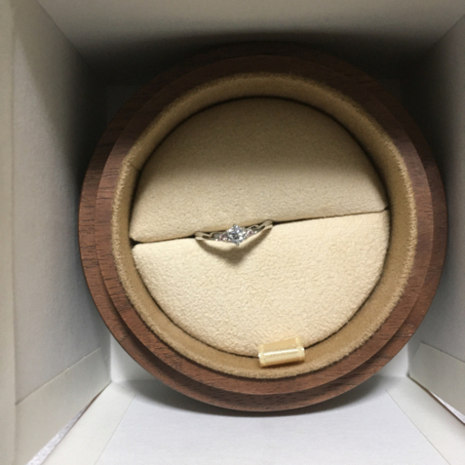 コラニー未使用　売ります