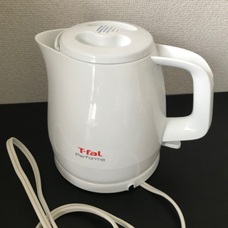 【新品同様！】T-fal電気ケトル【天神付近での受け渡し】