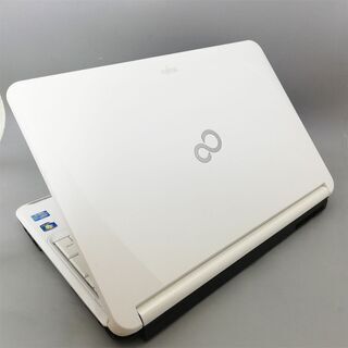 Windows10 中古良品 15型ワイド 富士通 AH54/D ノートパソコン Core i3 4GB 500GB DVDRW 無線 webカメラ Office 即使用可の画像