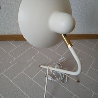 自宅保管　ほぼ未使用ディクラッセ(DI CLASSE) アルル  テーブルランプ ホワイトの画像