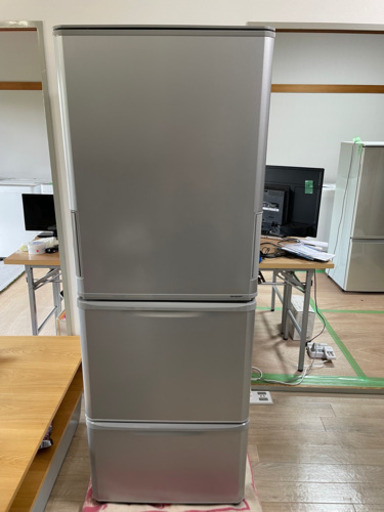 【❣️SALE❣️高年式のこのサイズをこの価格✨】350L冷蔵庫　SHARPシャープ　どっちもドア【2020年製】