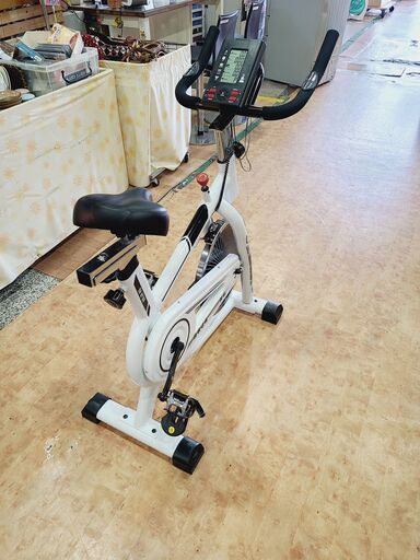 【愛品館市原店】RAJA フィットネス スピンバイク 静音設計 本格仕様 トレーニング バイク 【管理IXT004574-104】