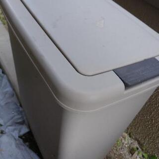 ゴミ箱