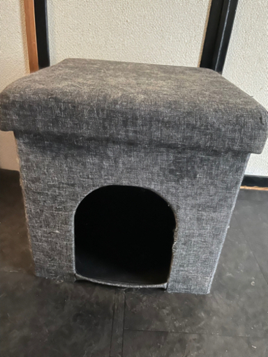 座れるペット用ハウス