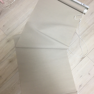 ロールカーテン　中古　ベージュ
