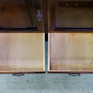 山口)下松市より　オールドカリモク コロニアル サイドボード キャビネット 幅181×奥行45×高さ101.5cm　BIZHH33H の画像