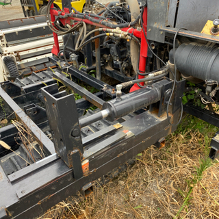 自走式　ディーゼルエンジン　パワフル　薪割り機