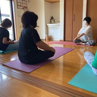 【阿久津ヨガ】健康寿命をのばすコミュニティづくり。肩こり・腰痛・ひざ痛・高血圧・ストレス解消。１レッスン800円の画像