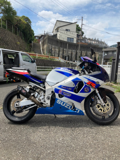 GSX-R750車検2年整備渡し　141馬力