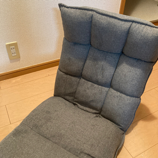 壊れてますが、座椅子を引き取って頂きませんでしょうか？