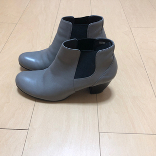 ショートブーツ　24㎝