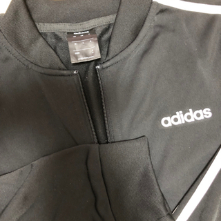 最終値下げadidasジャージ上下の画像