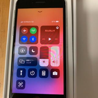 未使用 iPhone SE 第二世代 simフリー 白 64GBの画像