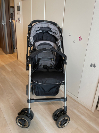 コンビ ホワイトレーベル ディアクラッセ　ベビーカー