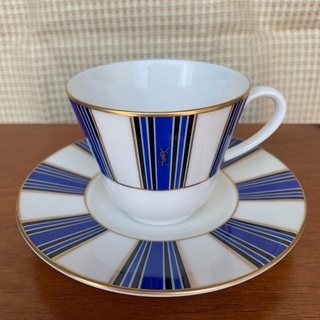 イブサンローラン ティーセットペア(カップ口径8cm 受け皿14､5cm ケーキ皿19cm)の画像