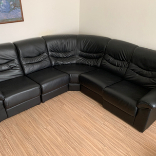 ソファー　黒　の画像