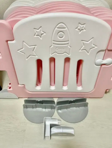 他サイトで購入希望者ありカラズ　掲載は本日までcaraz ベビーサークル　ドア