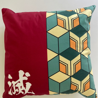 鬼滅の刃 スクエアクッション（新品・未使用）　☆の画像