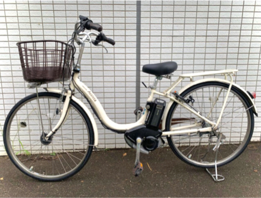 船橋市　使用期間1ヶ月　ブリジストン　assista ホワイト　2015年製　新基準　電動アシスト自転車　8/30