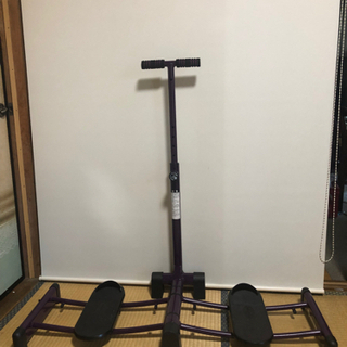 レッグトレーニングマシーン