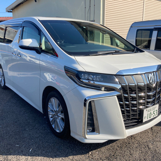 レンタカー　現行アルファード8人乗りの画像