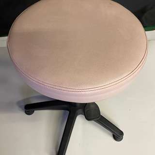 簡易伸縮椅子　高さ420-570 直径390 足幅520の画像