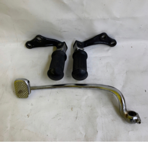 SR      ステップ　　ペダル