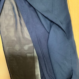 紺色　柔らかパンツの画像