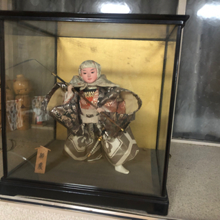 弁慶の置物　ケース付きの画像