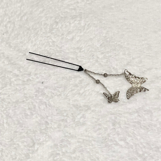 【未使用】蝶々のUピン（シルバー）