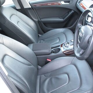 アウディ　A4　アバント　2.0クワトロ　2009年式 長い車検付きの画像