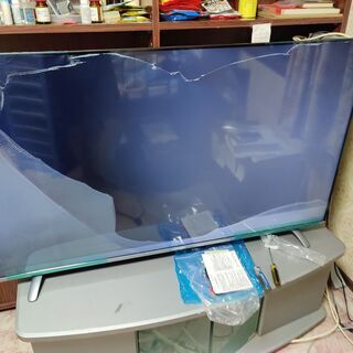 モニターの割れたSUNRIZE 4Kフレームレステレビ [55インチ]　無料の画像