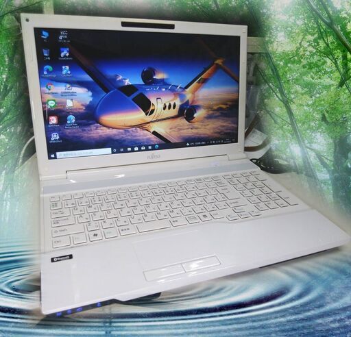 くまねず《姫路》富士通☆15.6インチワイド液晶ノートPC☆無線LAN☆新品の高速SSD装着でサクサク動作!!