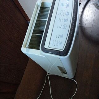 空気清浄機の画像