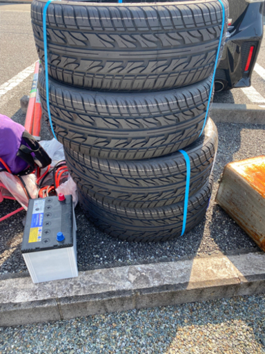 輸入タイヤ225/45R18