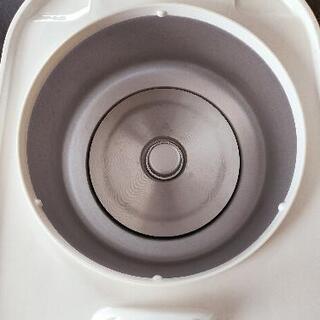 【値下げ】TIGER炊飯器 3合炊き 説明書付（Amazonで約9千円）の画像