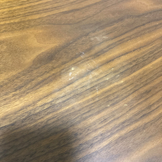 オーバル型テーブルの画像