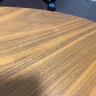 オーバル型テーブルの画像