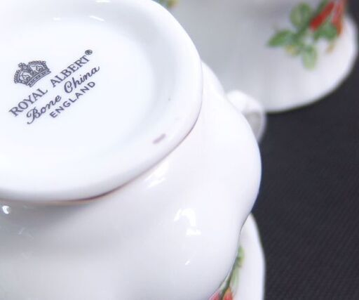 希少 英国  /ロイヤルアルバート ボーンチャイナ カップ＆ソーサー チェリー・ベリー柄 金彩 6客セット ☆ 札幌市 北区 屯田
