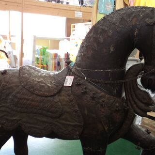 【愛品倶楽部柏店】年代物 木馬車輪付きオブジェ インド製の画像