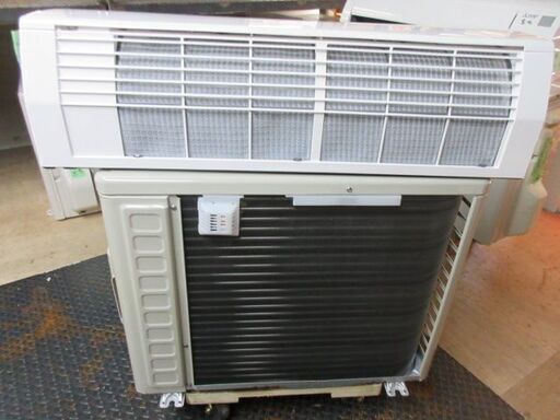 K02452　日立　中古エアコン　主に6畳用　冷2.2kw ／ 暖2.2kw