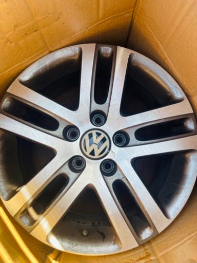 フォルクスワーゲン　ゴルフTSI (4ホイル) Volks Wagon Golf ( TSI) 4 Alloy Rims