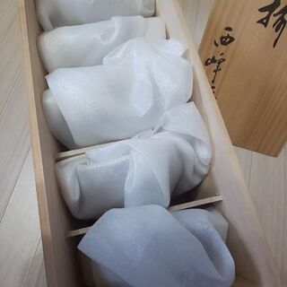【未使用】有田焼、木箱入り茶碗5個セットの画像