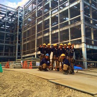 【建設作業員】 日払い可！安全帯+道工具 貸与　体ひとつで働けます！の画像