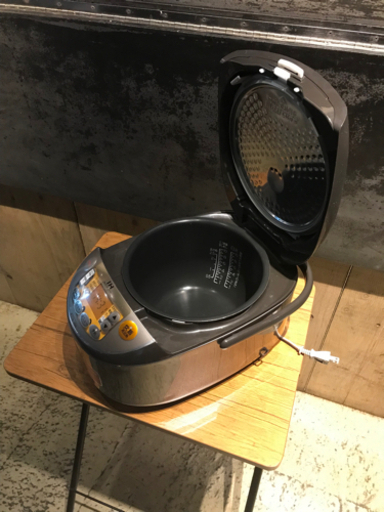 象印 炊飯器 1升炊き ZOJIRUSHI NP-VD18
